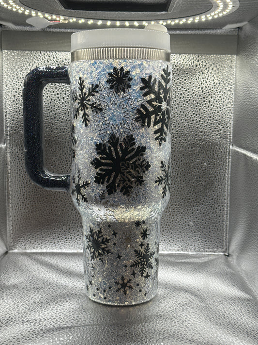 40oz tumbler glow black and white snowflake