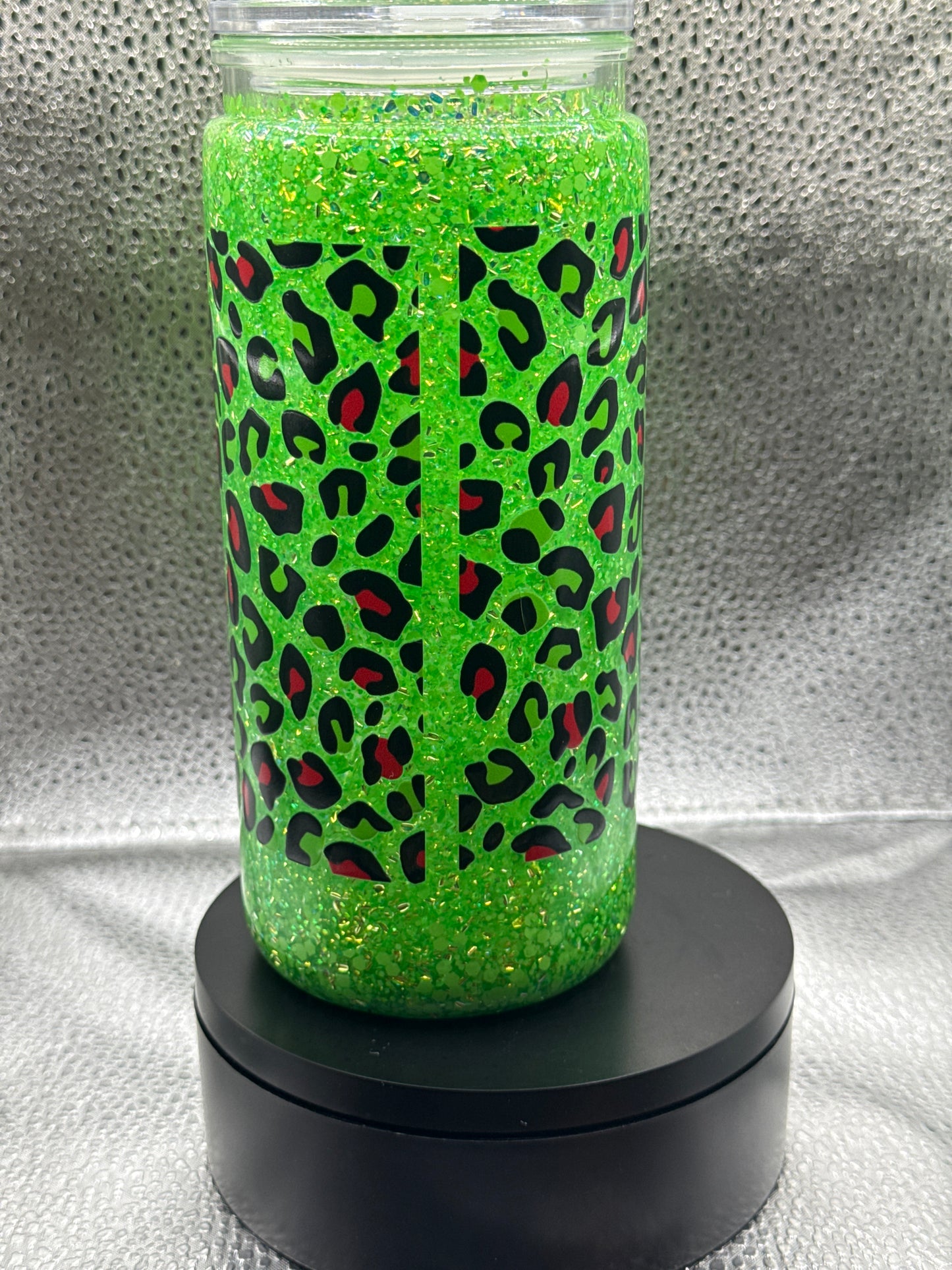 #53 20oz Grinch leopard print 