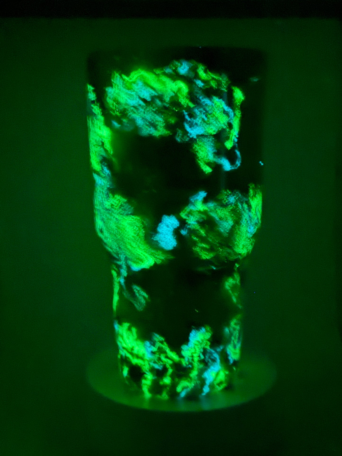 30oz tumbler curve green swirl glows
