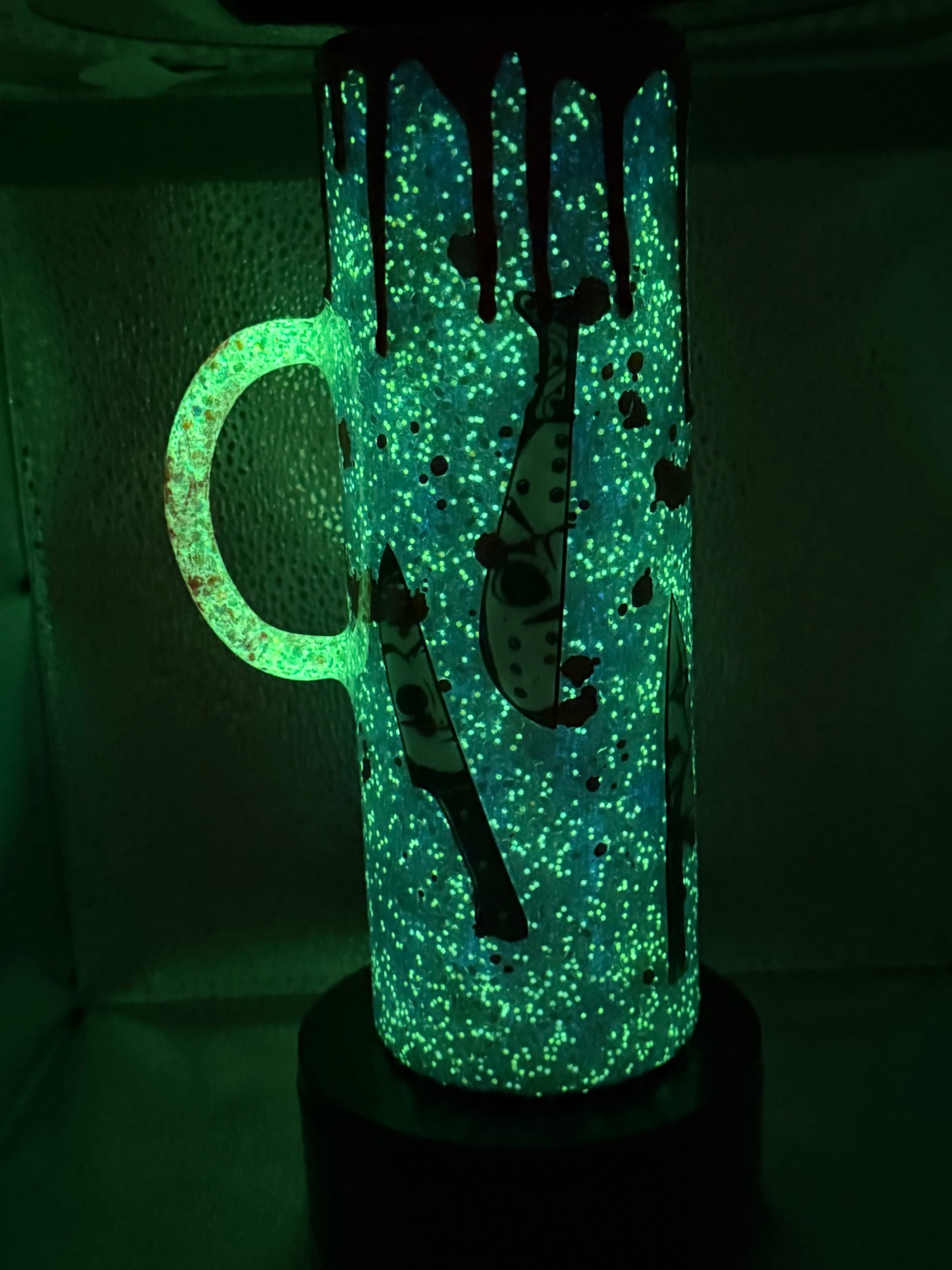 #7 30oz horror tumbler with glow and drip