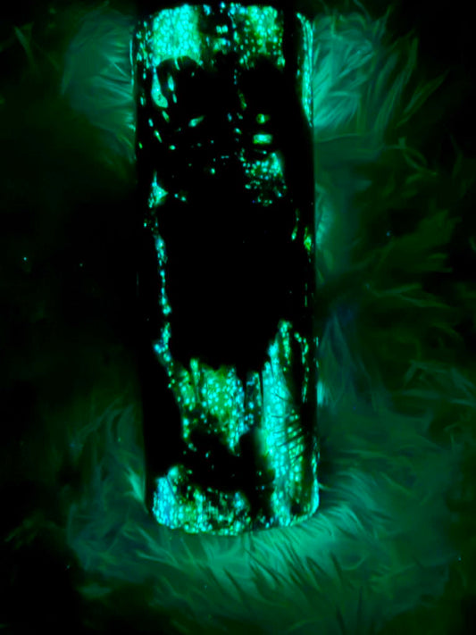 20 oz Leopard in Jungle - GLOWS!