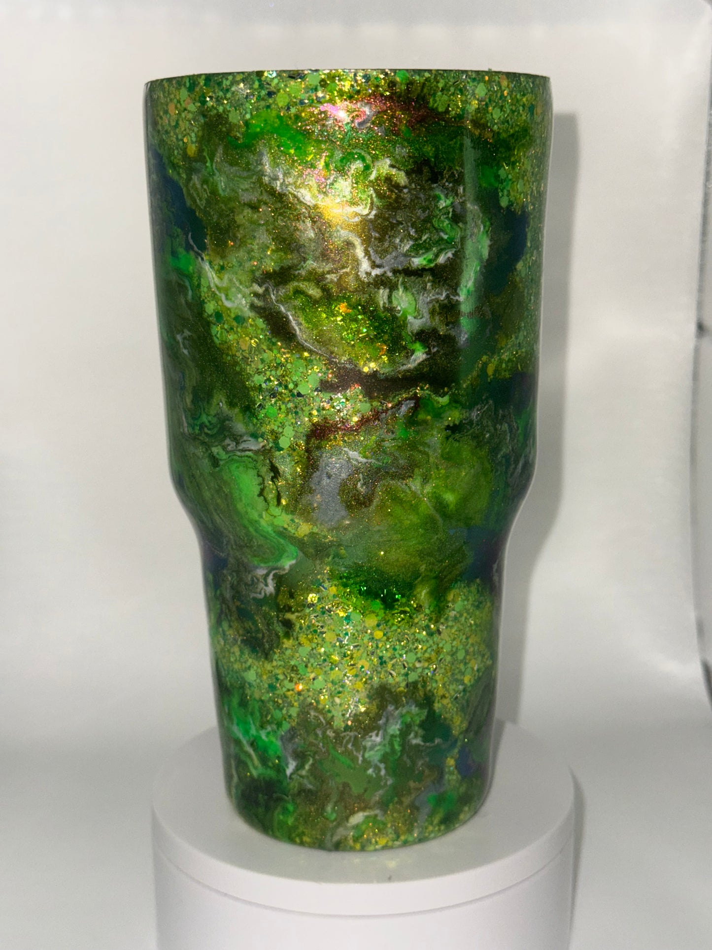 30oz tumbler curve green swirl glows